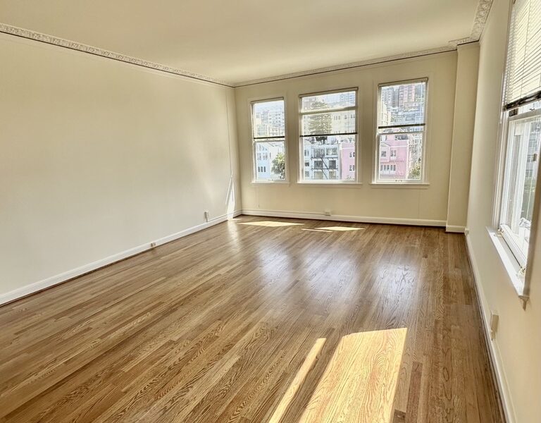 TOP FLOOR ...VIEWS. Utilities included 2BD/2BA